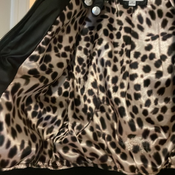 Guess leopard print leather jacket - Picture 2 of 5
